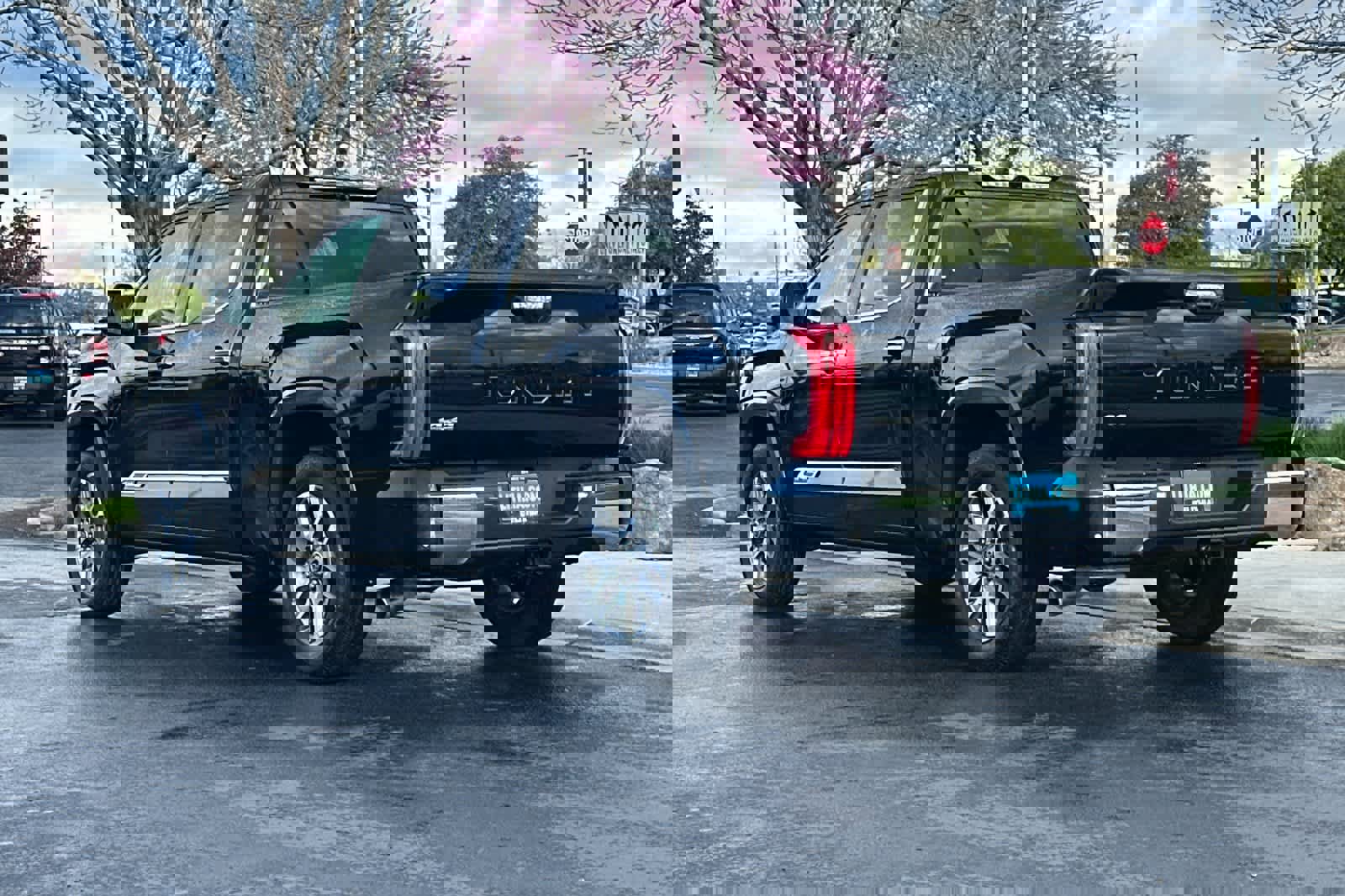 Used 2023 Toyota Tundra 1794 Edition w/ Advanced Package AWD/4WD image 3