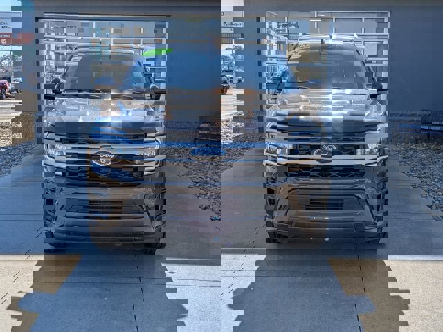 Certified 2022 Ford Expedition Max XLT image 9