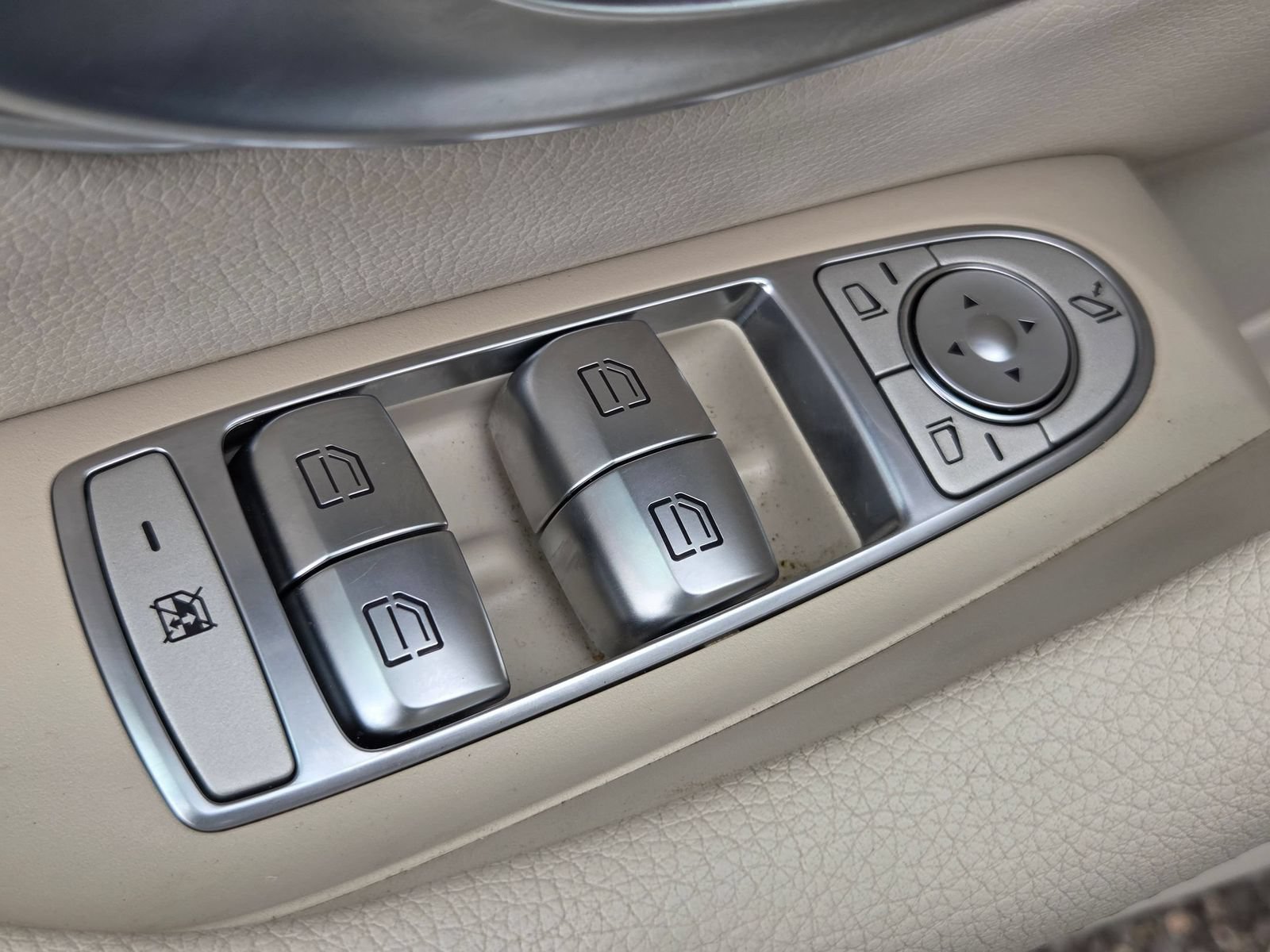 Used 2020 Mercedes-Benz E 450 4MATIC Wagon image 14