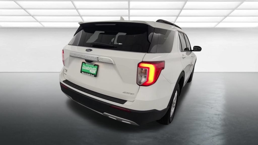 Certified 2024 Ford Explorer XLT w/ Equipment Group 202A AWD/4WD image 8