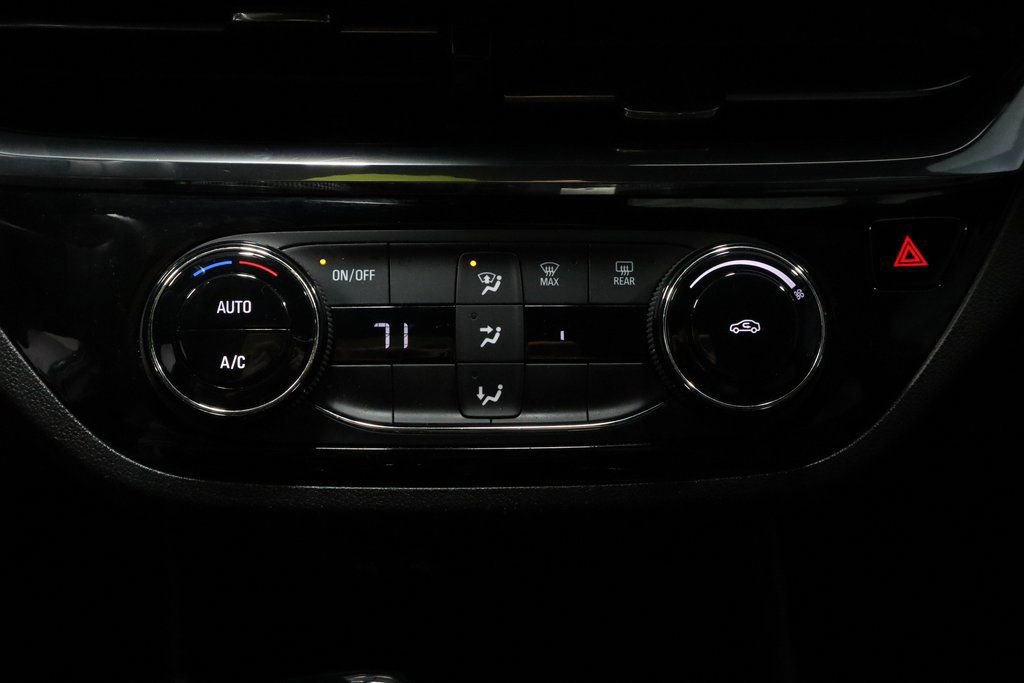 Used 2025 Buick Envista Sport Touring image 28