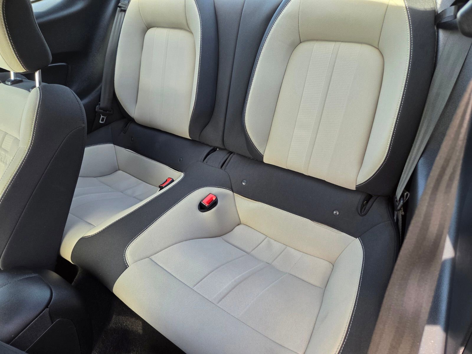 Certified 2020 Ford Mustang Coupe RWD image 11