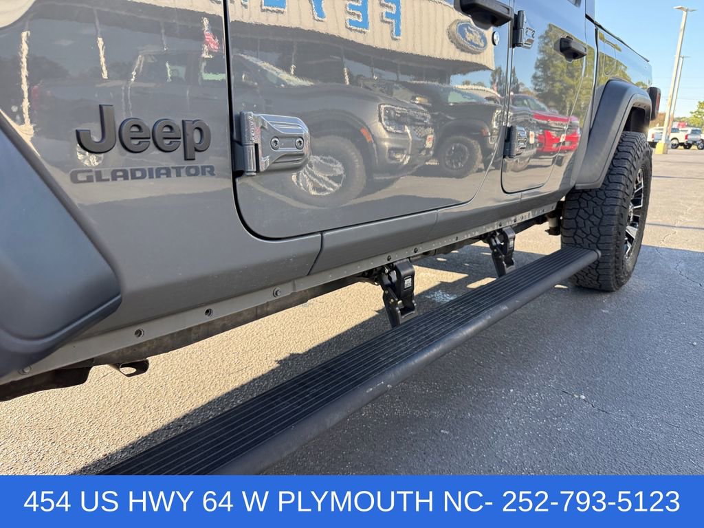 Used 2020 Jeep Gladiator Sport w/ Quick Order Package 24S AWD/4WD image 17