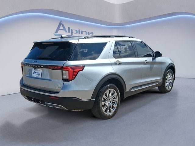 Certified 2025 Ford Explorer Active w/ Active Comfort Package AWD/4WD image 5