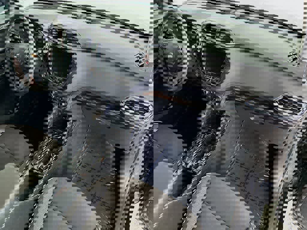 Used 2022 Chevrolet TrailBlazer LT w/ Convenience Package image 31