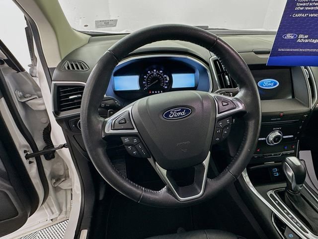Certified 2018 Ford Edge Titanium w/ Equipment Group 301A image 18