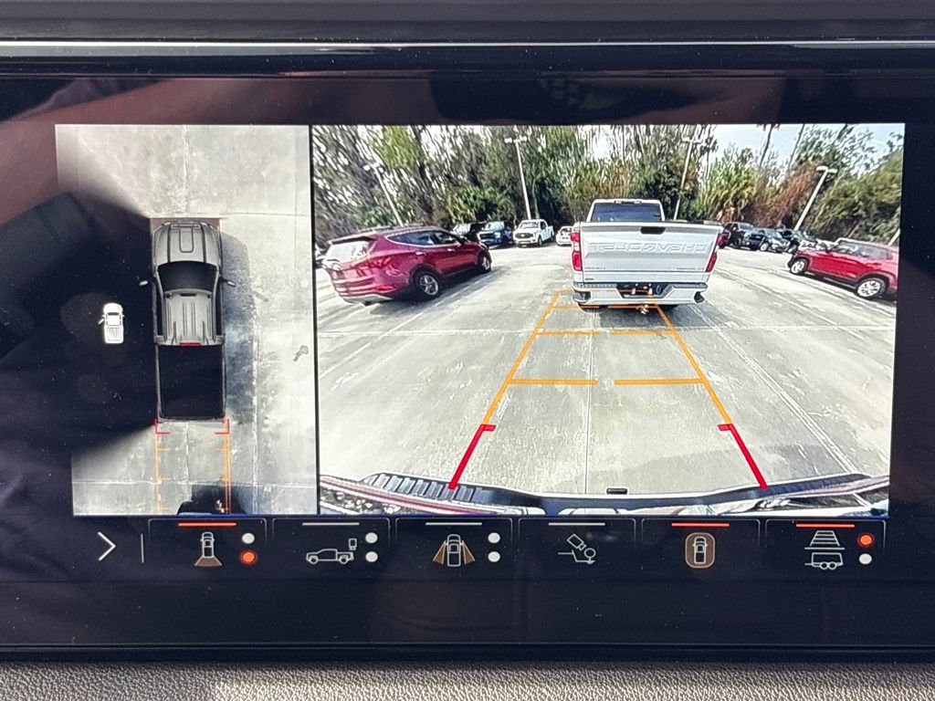 Used 2025 GMC Sierra 2500 AT4 w/ AT4 Premium Plus Package image 27