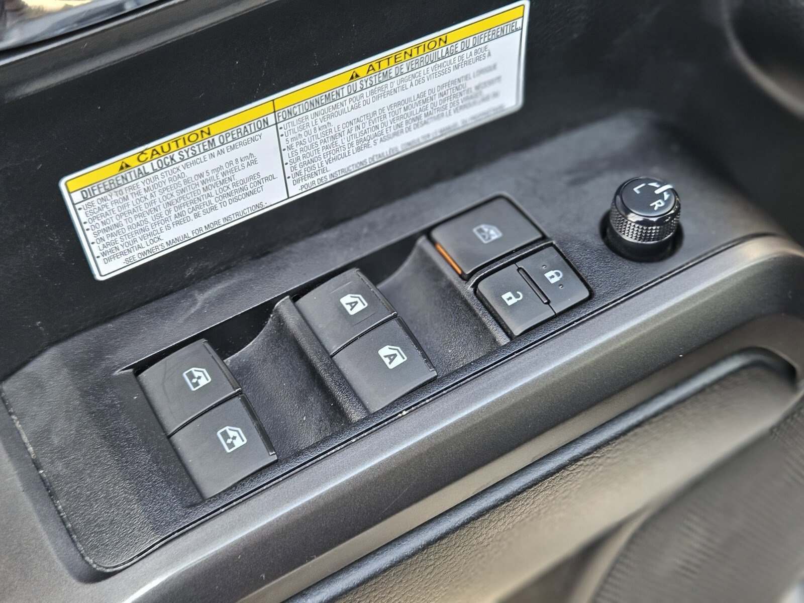 Used 2019 Toyota Tacoma SR5 image 18