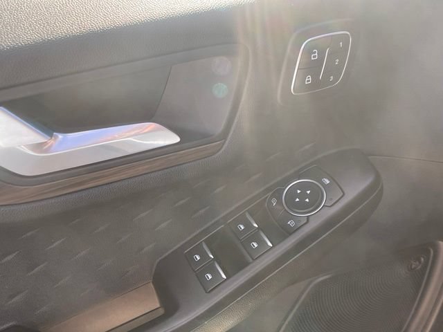 Certified 2020 Ford Escape Titanium AWD/4WD image 12