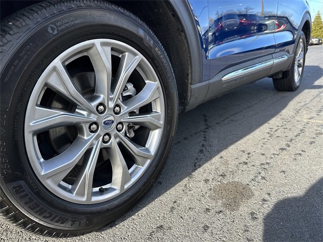 Certified 2023 Ford Explorer XLT w/ Equipment Group 202A image 12