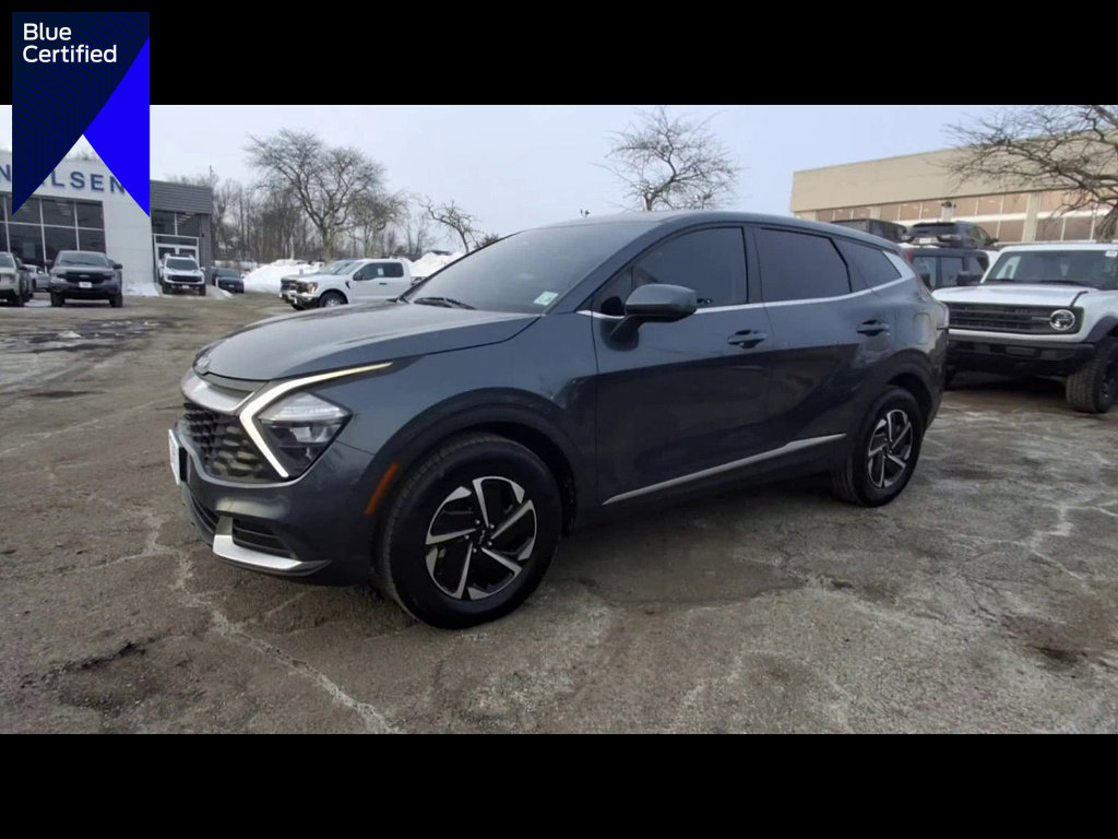 Used 2023 Kia Sportage LX image 1