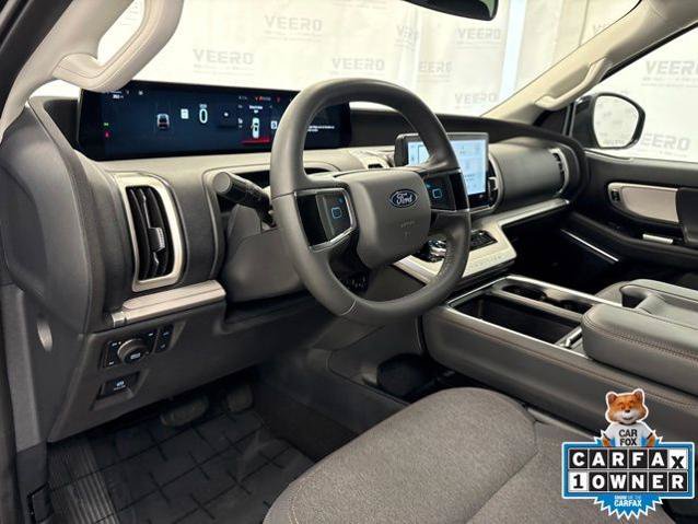 Certified 2025 Ford Expedition Active AWD/4WD image 27