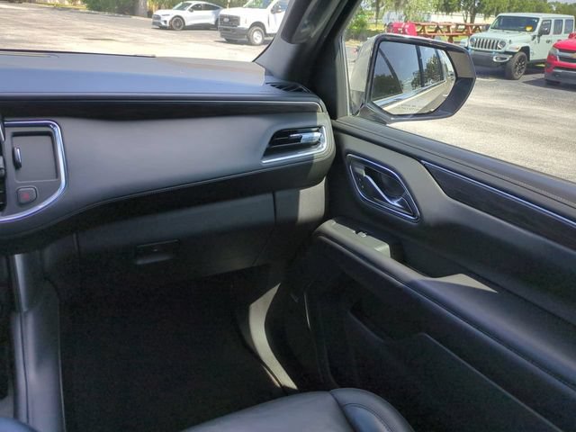 Used 2021 Chevrolet Suburban LT RWD image 19