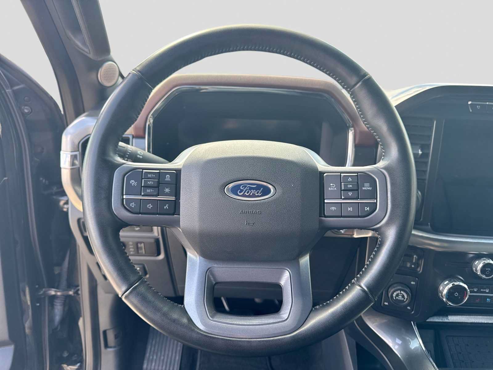 Certified 2023 Ford F150 Lariat w/ Equipment Group 502A High AWD/4WD image 21
