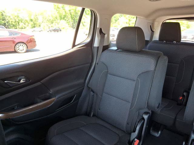 Used 2023 GMC Acadia SLE w/ Driver Convenience Package FWD image 12