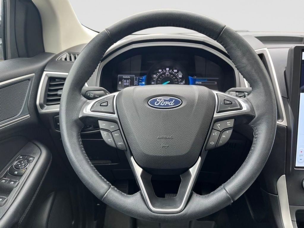 Certified 2024 Ford Edge SEL w/ Convenience Package AWD/4WD image 18