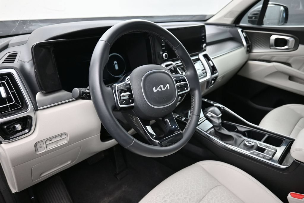 Used 2023 Kia Sorento SX AWD/4WD image 17