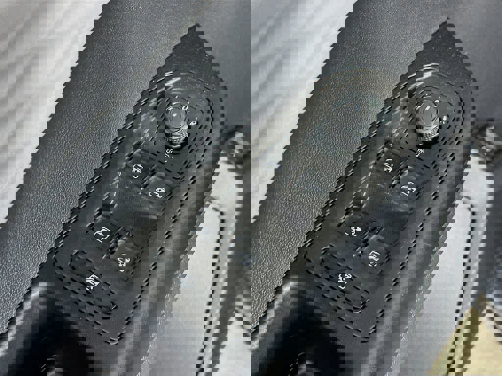 Used 2024 Volkswagen Taos S image 27