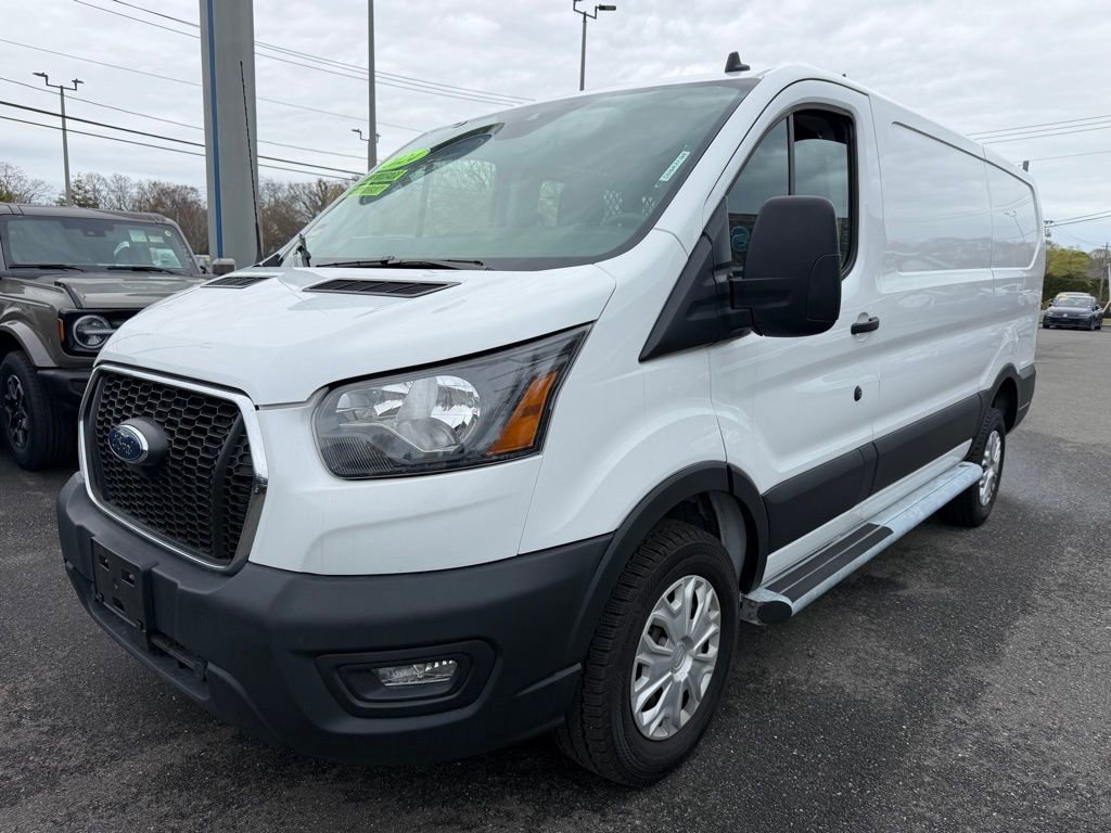 Certified 2024 Ford Transit 250 Low Roof w/ Exterior Upgrade Package RWD image 5