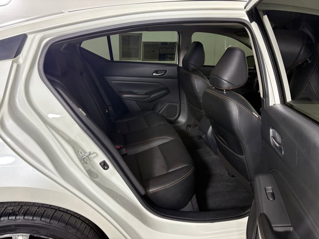 Used 2020 Nissan Altima 2.5 SR w/ Premium Package image 32