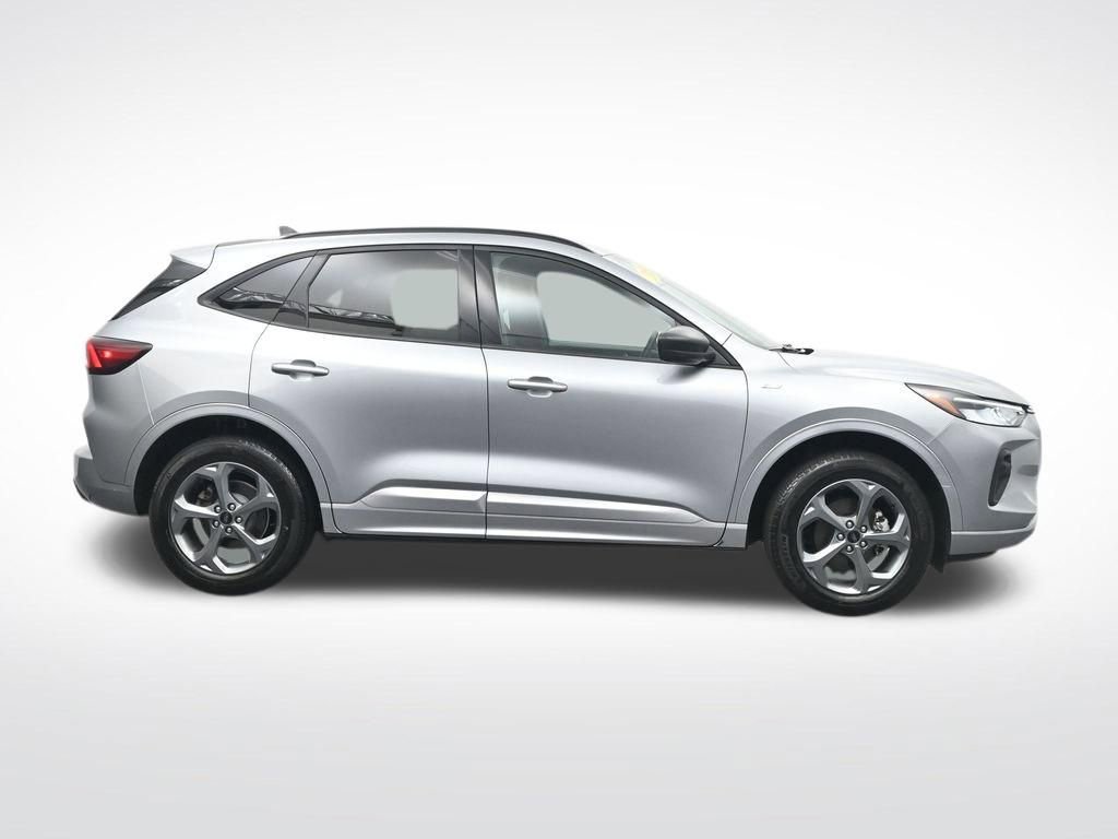 Certified 2024 Ford Escape ST-Line AWD/4WD image 4