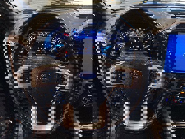 Certified 2022 Ford F250 Lariat w/ Lariat Ultimate Package image 19