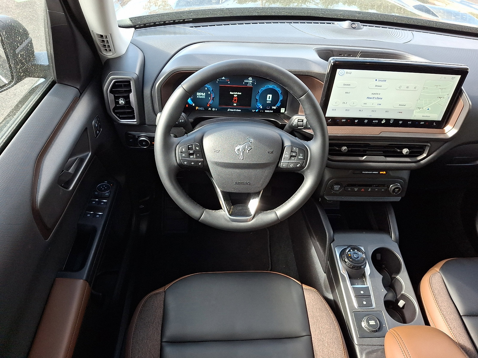 Certified 2025 Ford Bronco Sport Outer Banks w/ Outer Banks Tech Package+ AWD/4WD image 12