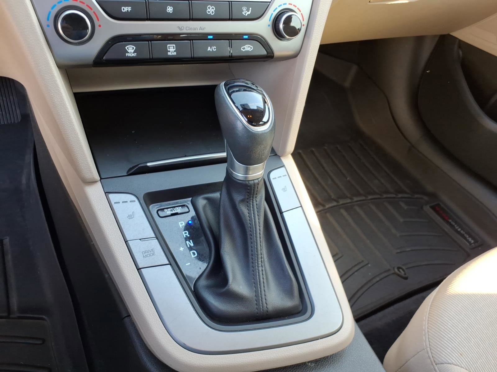 Used 2018 Hyundai Elantra Value Edition w/ Cargo Package image 21