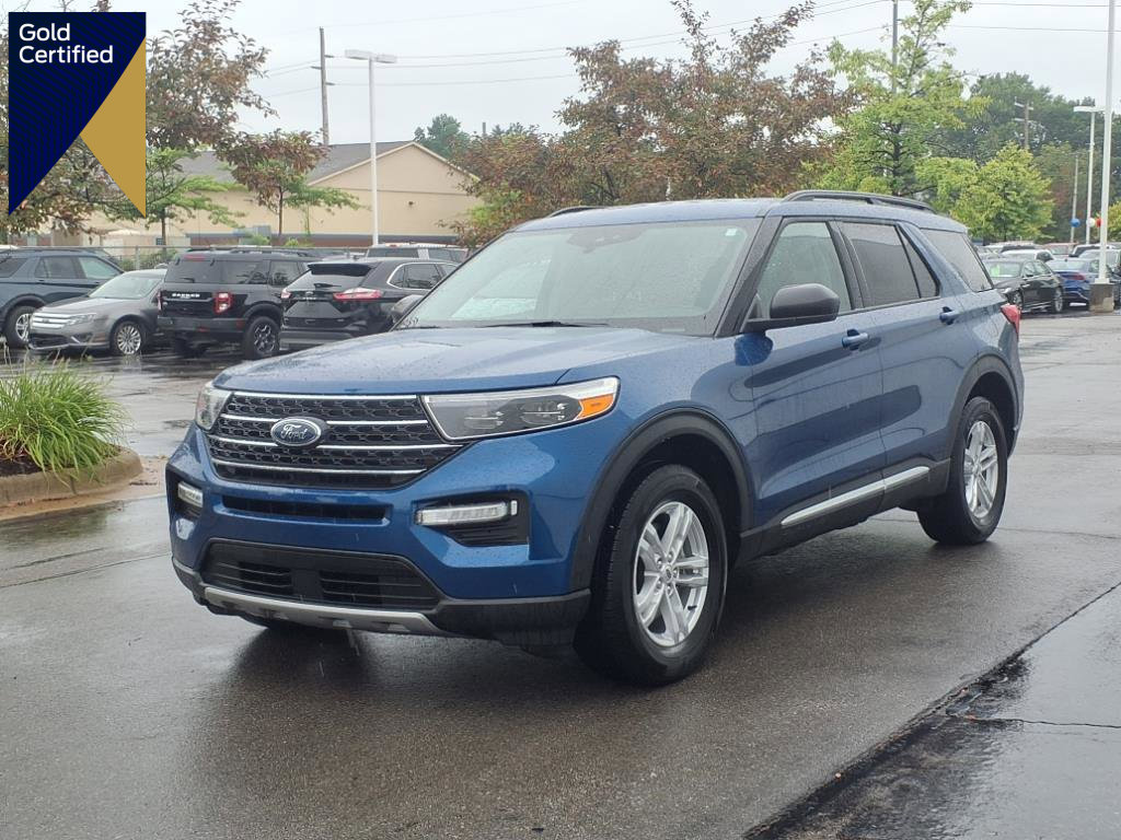 Certified 2022 Ford Explorer XLT w/ Equipment Group 202A image 1