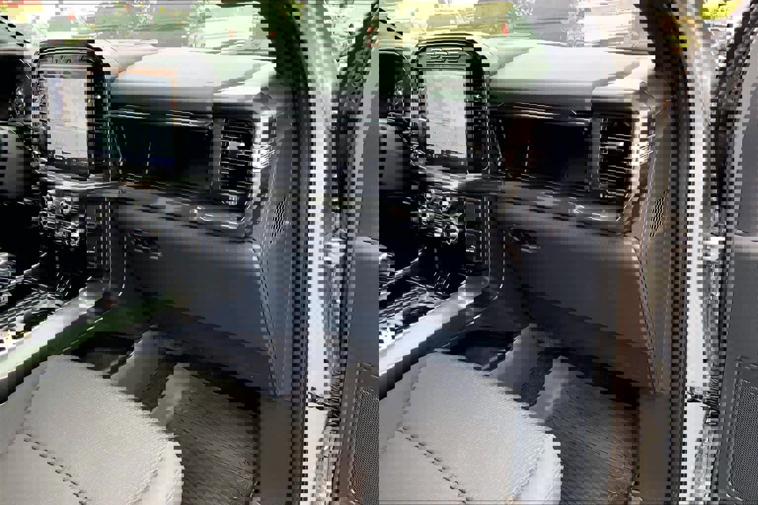 Certified 2021 Ford F150 XLT w/ Equipment Group 302A High image 17