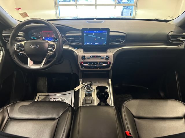 Certified 2024 Ford Explorer XLT w/ Equipment Group 202A AWD/4WD image 9