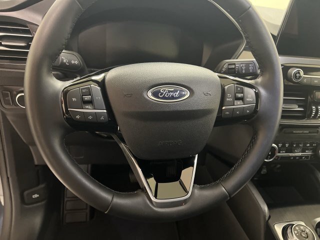 Certified 2025 Ford Escape Active w/ Cold Weather Package AWD/4WD image 9