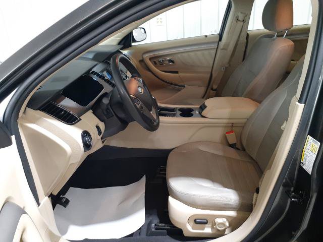 Certified 2019 Ford Taurus SE FWD image 2