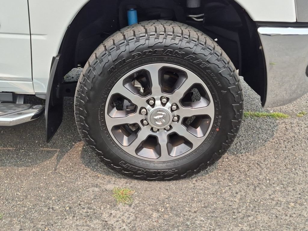Used 2020 RAM 2500 Big Horn w/ Level 2 Equipment Group AWD/4WD image 31