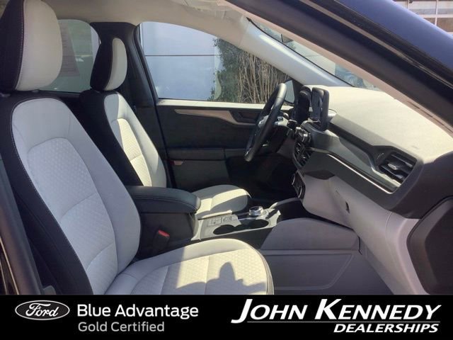 Certified 2025 Ford Escape Active w/ Cold Weather Package AWD/4WD image 21