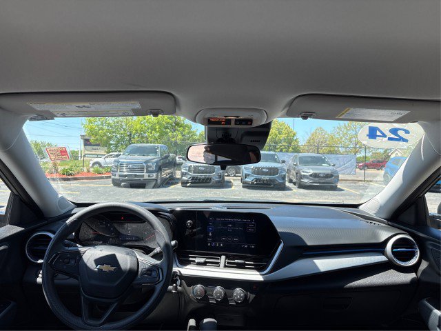 Used 2024 Chevrolet Trax LS w/ Driver Confidence Package FWD image 21