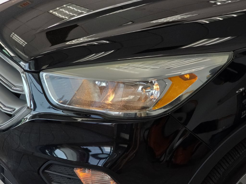 Certified 2017 Ford Escape SE AWD/4WD image 26