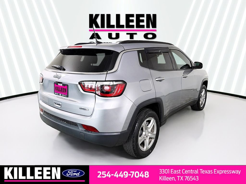 Used 2023 Jeep Compass Latitude AWD/4WD image 9
