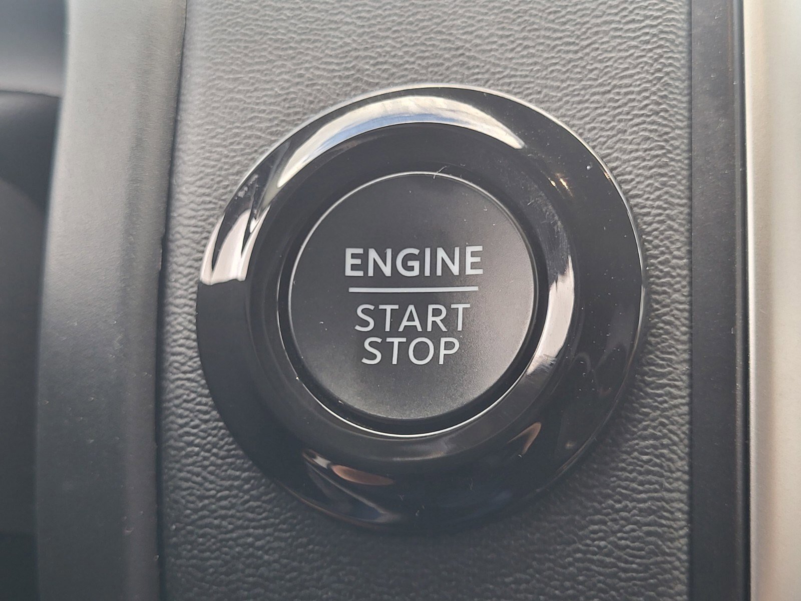 Certified 2025 Ford Expedition Active image 25