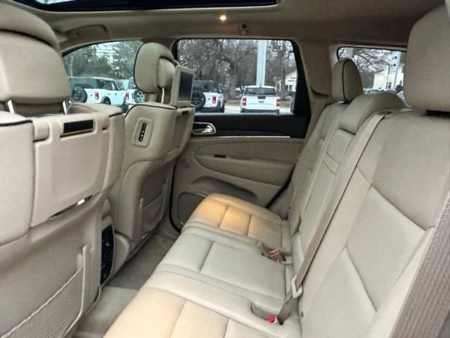 Used 2017 Jeep Grand Cherokee Overland w/ Jeep Active Safety Group image 54