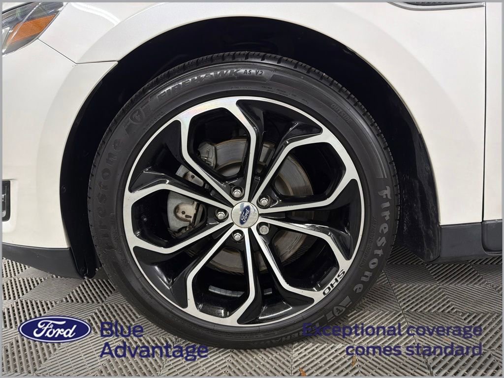 Certified 2019 Ford Taurus SHO image 13