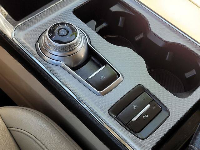 Certified 2021 Ford Edge Titanium w/ Cargo Accessory Package FWD image 22