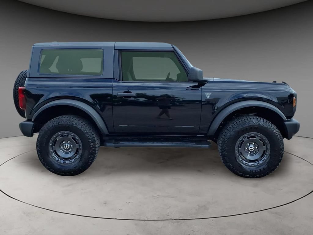 Certified 2025 Ford Bronco 2-Door w/ Sasquatch Package AWD/4WD image 9