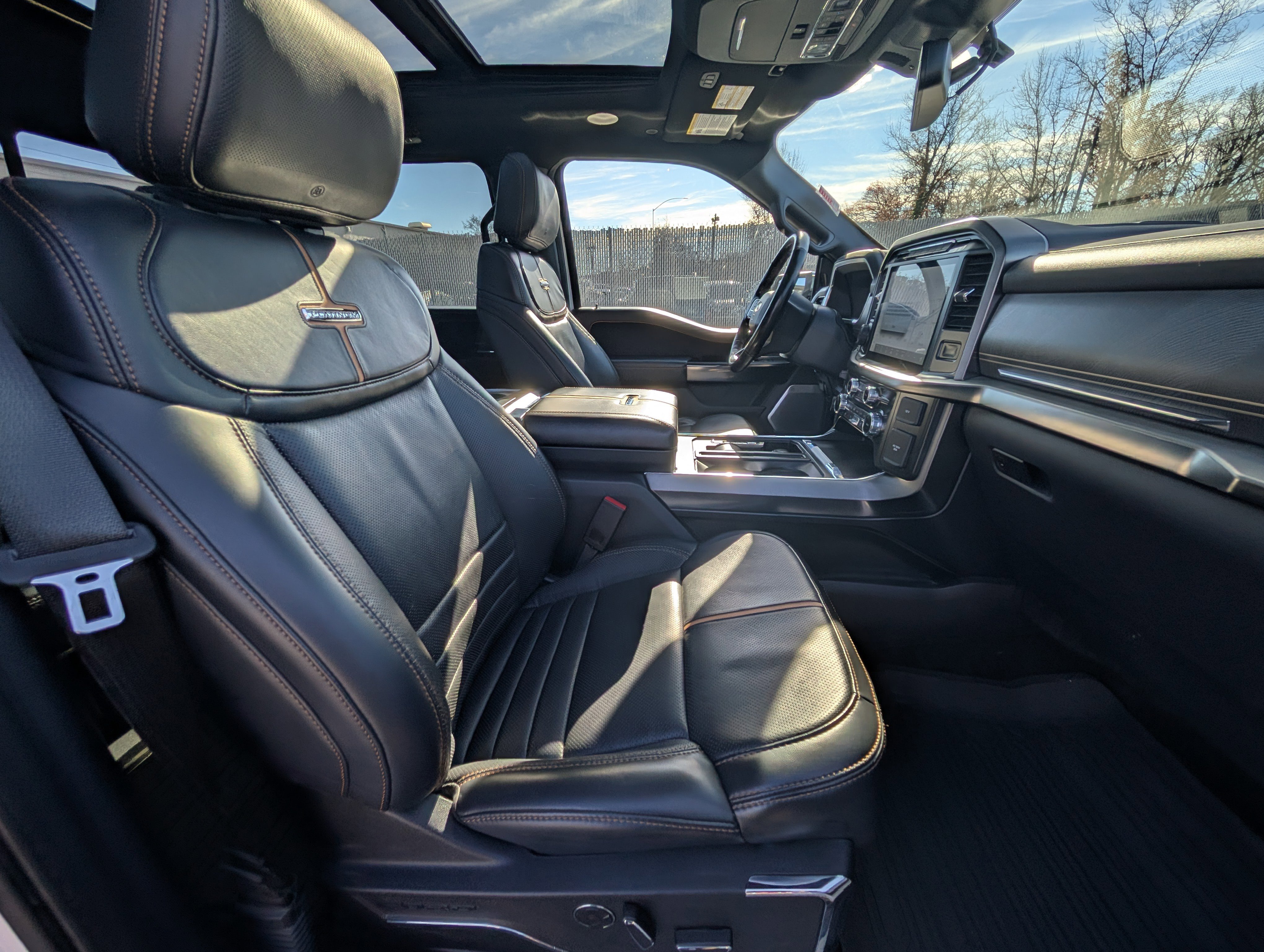 Certified 2022 Ford F150 Platinum w/ Equipment Group 701A High image 13