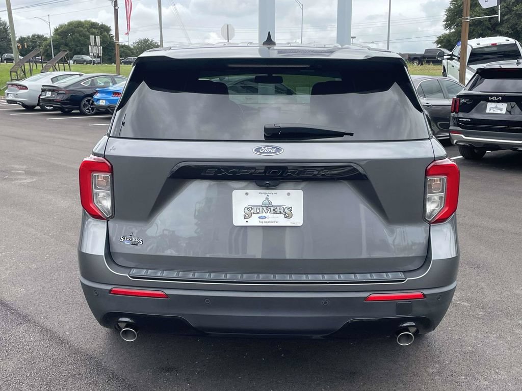 Certified 2022 Ford Explorer ST-Line RWD image 4