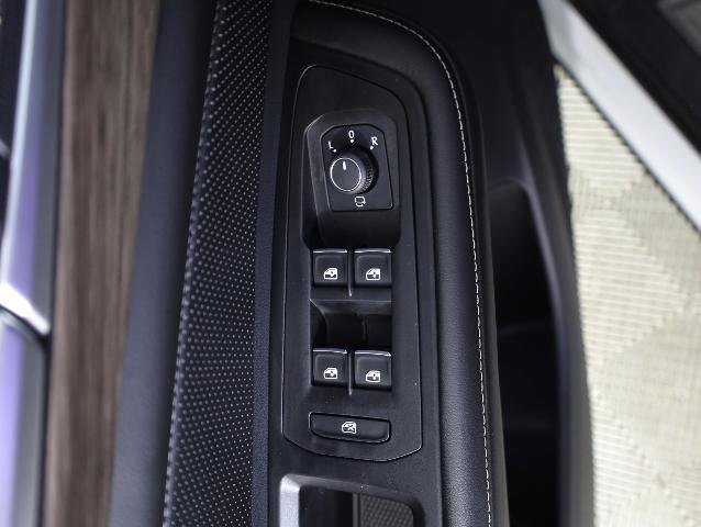 Used 2024 Volkswagen Atlas SEL Premium R-Line image 21