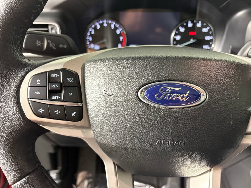 Certified 2023 Ford Explorer XLT w/ Equipment Group 202A AWD/4WD image 24