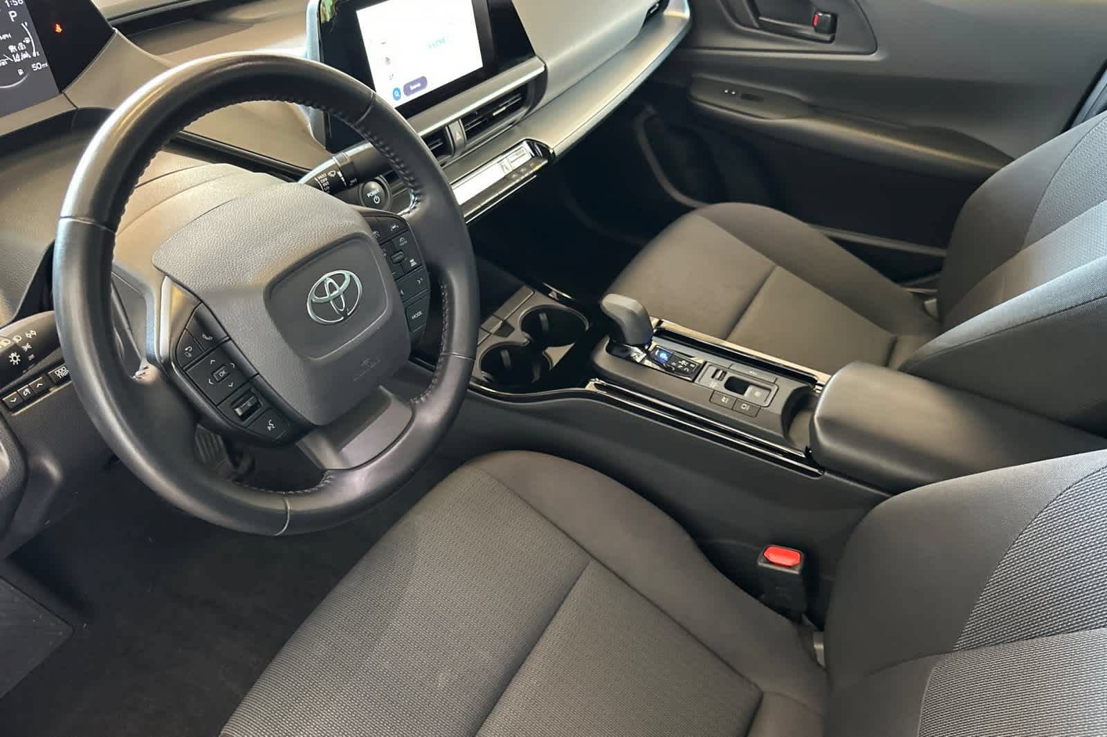 Used 2023 Toyota Prius LE FWD image 12