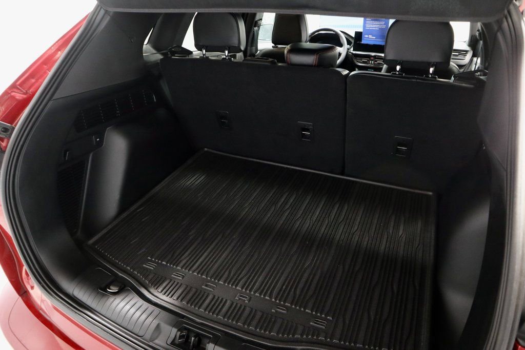 Certified 2023 Ford Escape ST-Line Select w/ Tech Pack #2 image 13