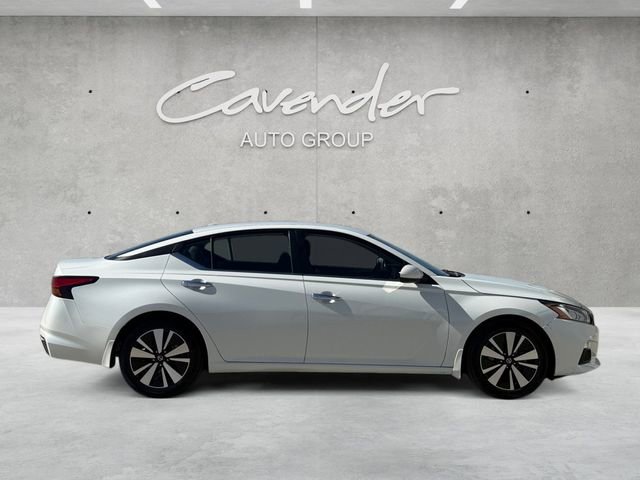 Used 2022 Nissan Altima 2.5 SV image 17